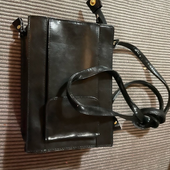 Cowhide leather multi-sectioned crossbody wallet - Picture 2 of 5